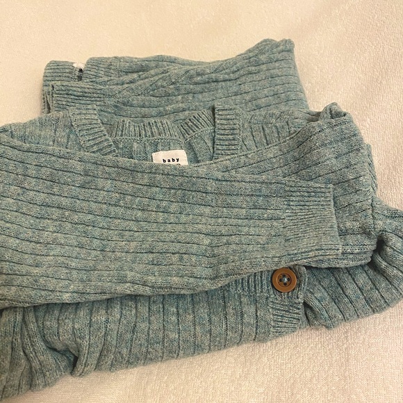 GAP Baby Boy Sweater Set, 3-6M - Picture 4 of 4